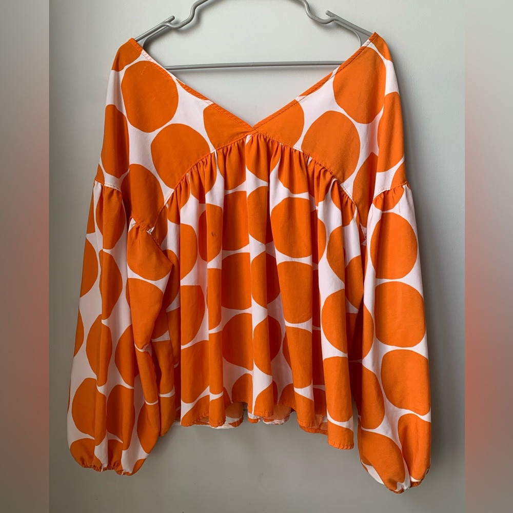 CES FEMME Deep V Front and Back 3/4 Balloon Elastic Sleeve Blouse - Picture 6 of 6